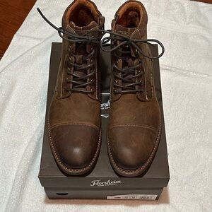 NWT-Florsheim Men's Chalet Cap Toe Dark Brown Lace-Up Boots
